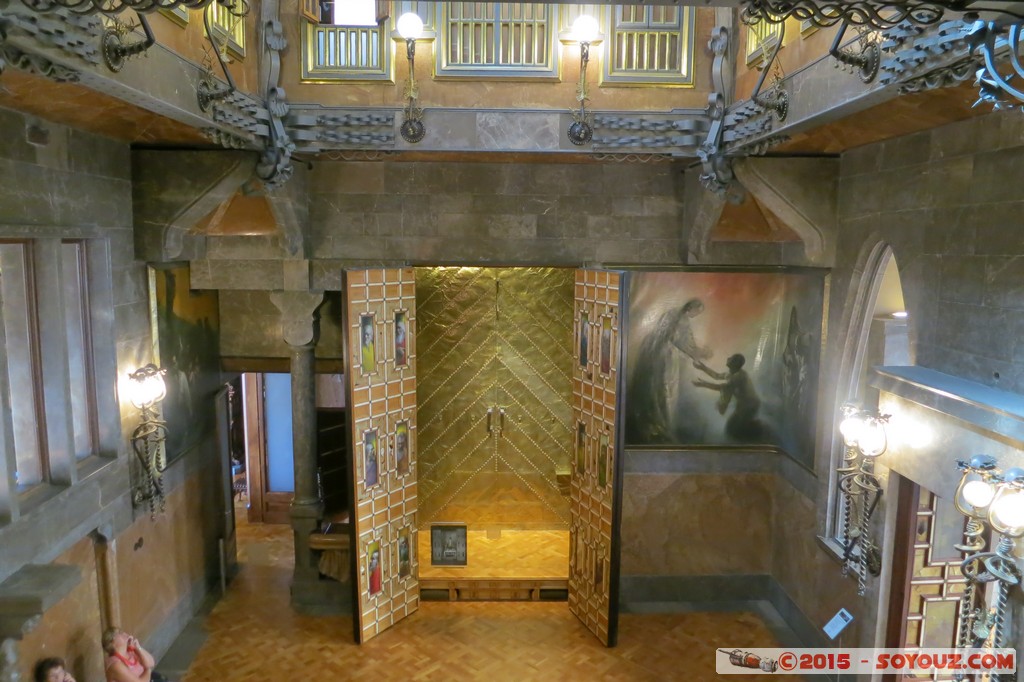 Barcelona - Palau Guell
Mots-clés: Barcelona Cataluna Ciutat Vella ESP Espagne geo:lat=41.37882523 geo:lon=2.17422277 geotagged Palau Guell patrimoine unesco gaudi