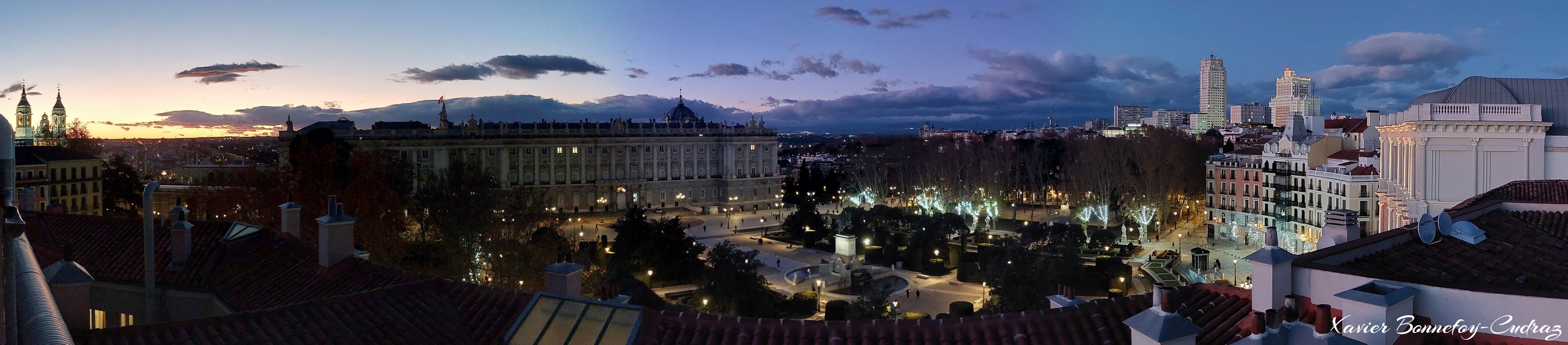 Madrid - Panorama Plaza de Oriente - Palacio Real
Mots-clés: ESP Espagne geo:lat=40.41745779 geo:lon=-3.71143430 geotagged Madrid Opera Central Palace Hotel Plaza de Oriente sunset panorama Palacio Real Catedral de Santa Mar&iacute;a la Real de la Almudena Teatro Real Edificio Espana Torre de Madrid