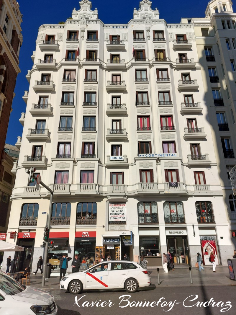 Madrid - Calle Gran Via - Continental
Mots-clés: ESP Espagne geo:lat=40.42021454 geo:lon=-3.70545834 geotagged Madrid Madrid Centro Calle Gran Via