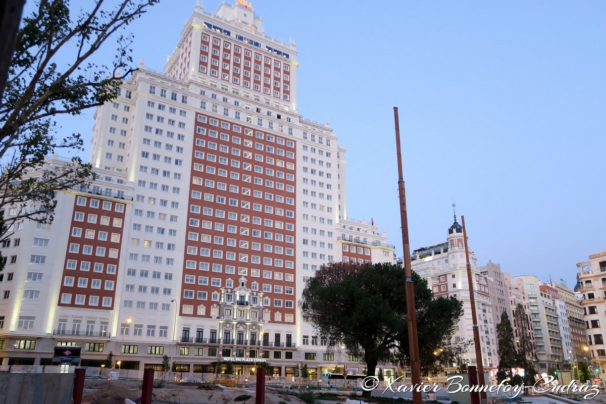 Madrid
Mots-clés: ESP Espagne geo:lat=40.42405884 geo:lon=-3.71206554 geotagged Madrid Universidad Plaza de Espana Blue Hour