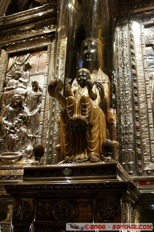 La vierge noire
Mots-clés: Catalogne Espagne Montserrat cremallera funicular monestir san joan santa maria virgen negra