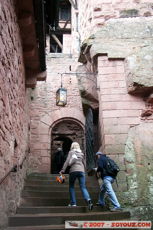 Château du Haut-Koenigsbourg
Porte d'entrée
Mots-clés: chateau