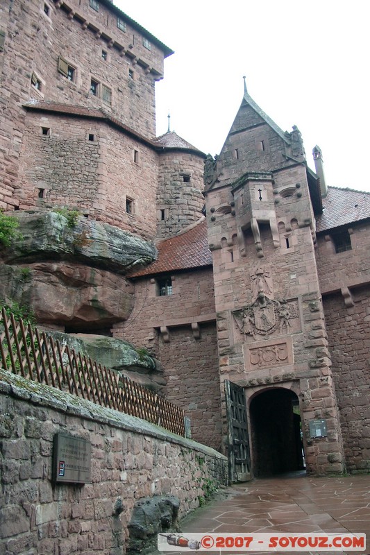 Château du Haut-Koenigsbourg
Porte d'entrée
Mots-clés: chateau