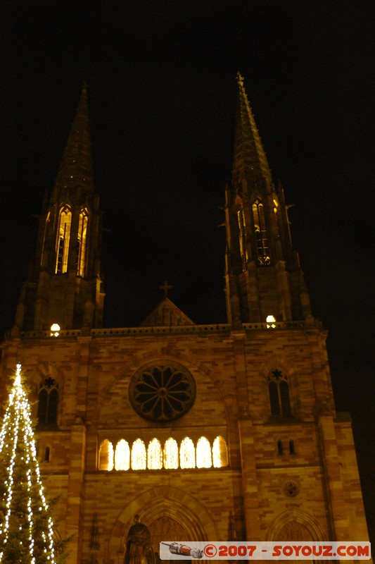 Obernai - Eglise
Rue du Chanoine Gyss, 67210 Obernai, France
Mots-clés: Nuit Eglise