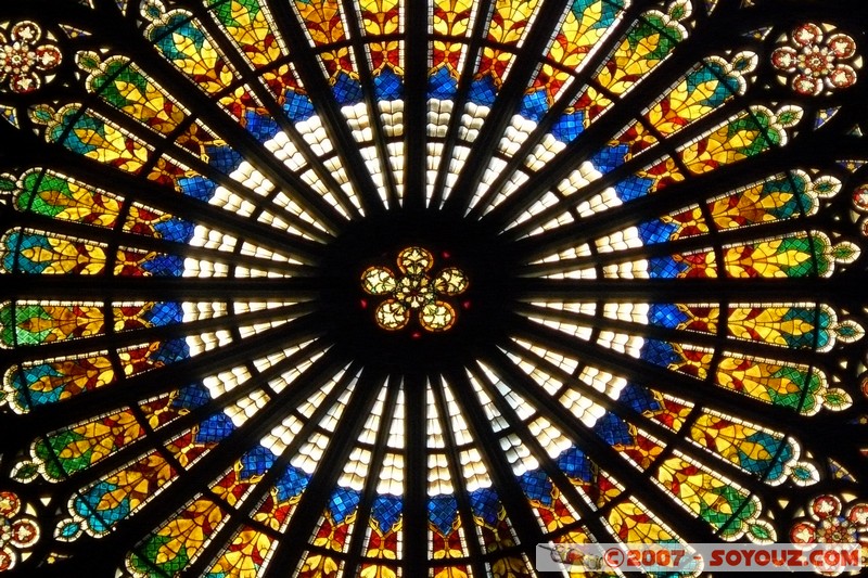 Cathedrale de Strasbourg - Vitrail
Place du Chateau, 67000 Strasbourg, France
Mots-clés: Eglise Vitrail