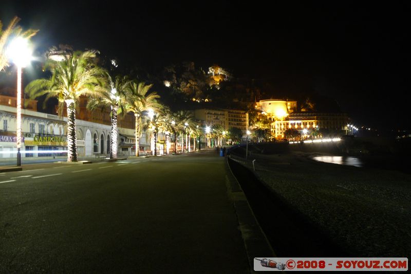 Nice by Night - Promenade des Anglais
Mots-clés: Nuit