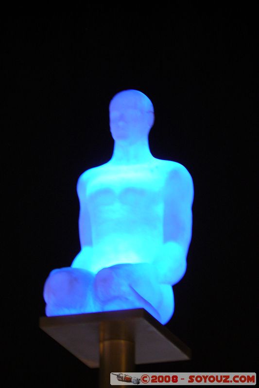 Nice by Night - Place Massena
Mots-clés: Nuit sculpture