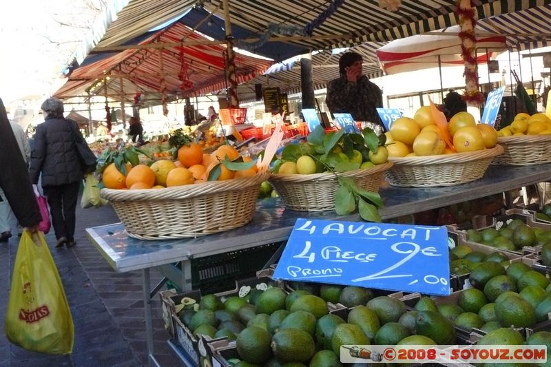 Nice - Le Cours Saleya - Marche
Mots-clés: Marche