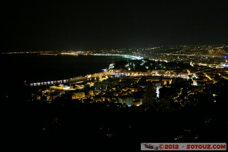 Vue sur Nice by Night depuis le Fort du Mont-Alban
Mots-clés: Nuit mer paysage