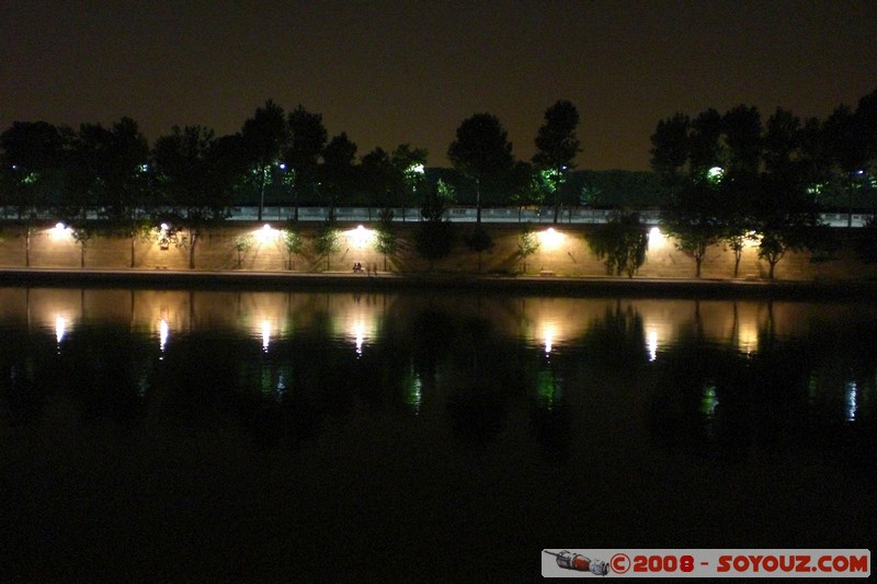 Paris - Quai de la Seine
