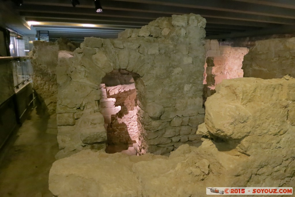 Paris - Crypte archeologique du parvis Notre-Dame
Mots-clés: FRA France geo:lat=48.85363095 geo:lon=2.34776974 geotagged le-de-France Paris Crypte archeologique du parvis Notre-Dame Ruines Romain