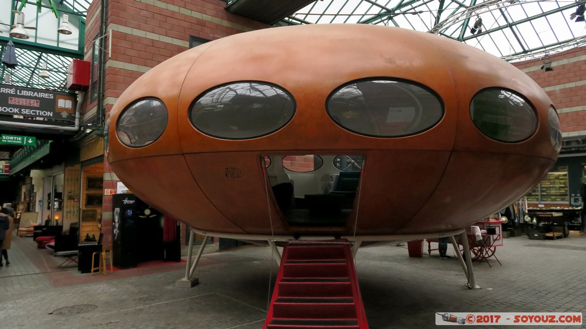 Marche aux Puces de Saint-Ouen - Futuro House
Mots-clés: FRA France geo:lat=48.90164632 geo:lon=2.34142497 geotagged le-de-France Saint-Ouen Marche aux Puces de Saint-Ouen Futuro House Architecture