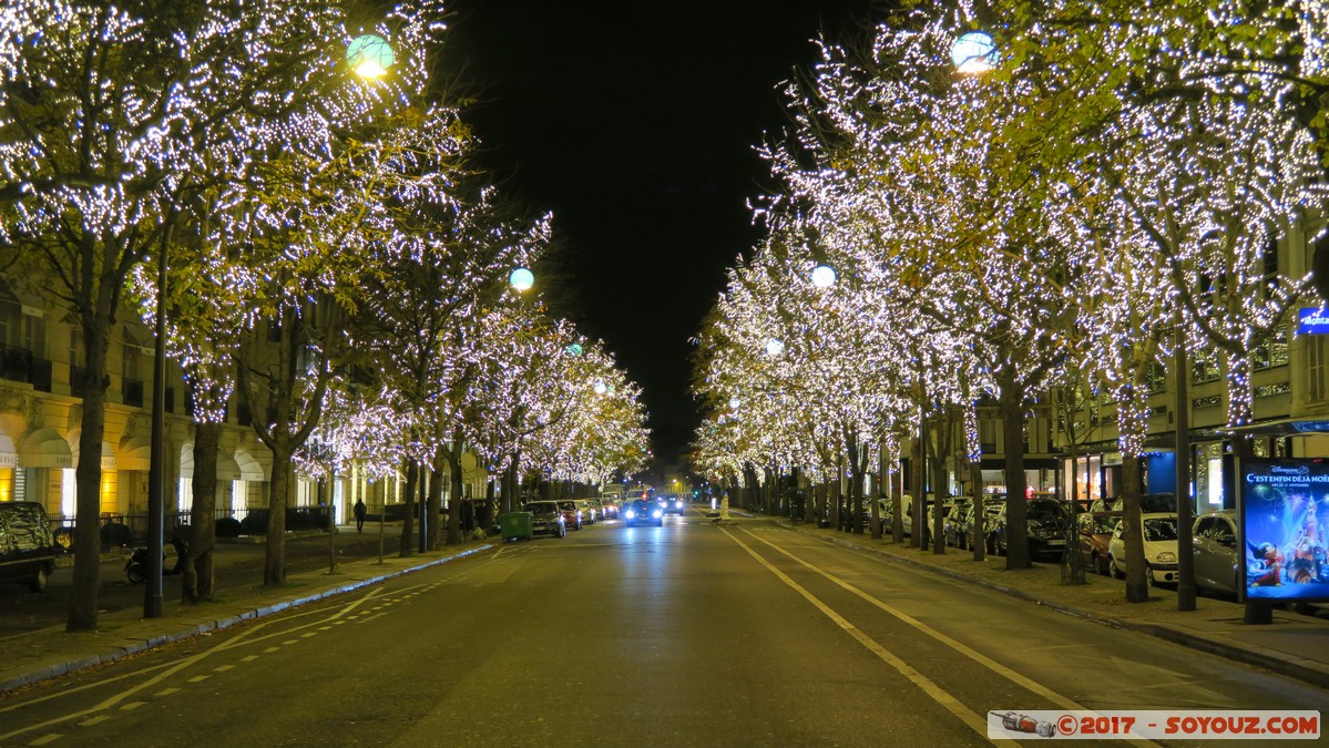 Paris by night - Avenue Montaigne
Mots-clés: Champs-Elys&eacute;es FRA France geo:lat=48.86706497 geo:lon=2.30636716 geotagged le-de-France Paris 08 Nuit avenue Montaigne Lumiere
