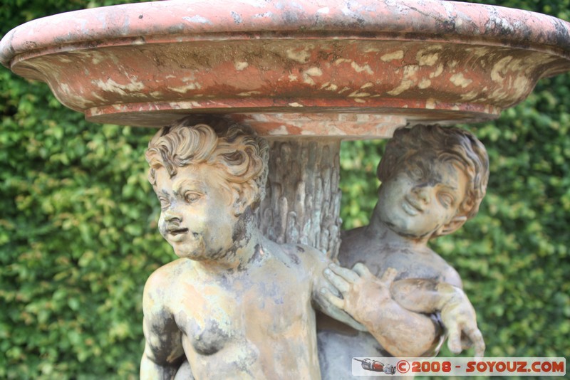 Chateau de Versailles - Allée d'eau
Mots-clés: patrimoine unesco