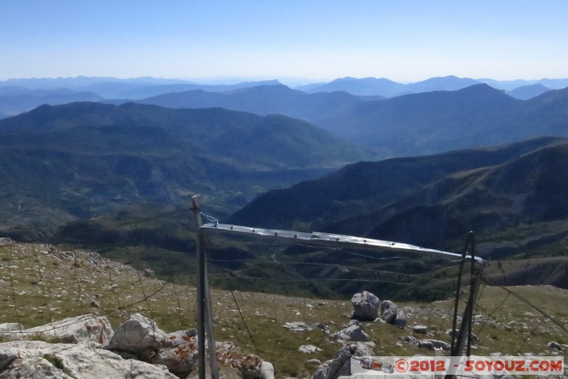 Mont Chiran - Le Refuge - Vue depuis les toilettes
Mots-clés: Blieux FRA France geo:lat=43.86773213 geo:lon=6.31744444 geotagged Levens Provence-Alpes-CÃ´te d'Azur Montagne