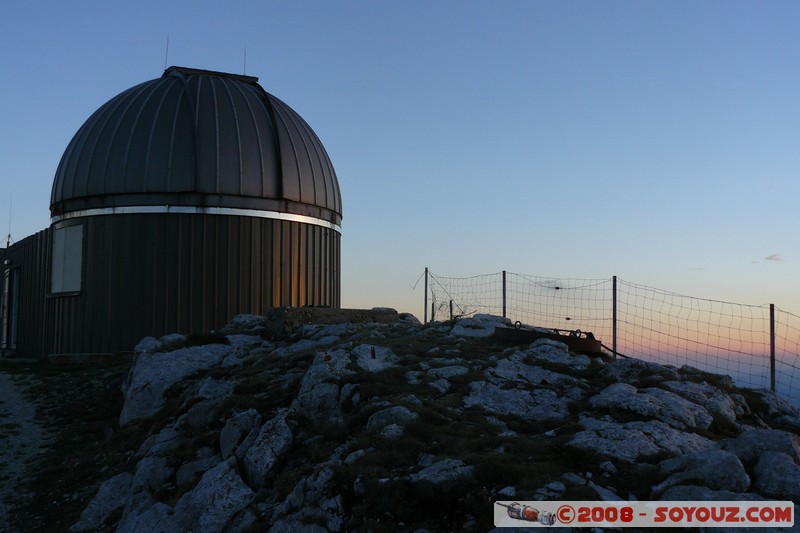 Mont Chiran - Coupole de l'observatoire
Mots-clés: Astronomie sunset
