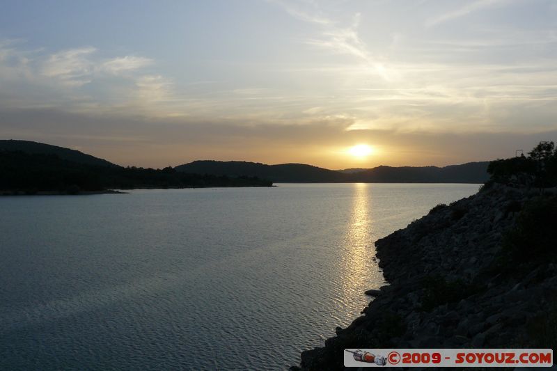 Bauduen - Coucher de Soleil sur le Lac de Sainte-Croix
Mots-clés: sunset