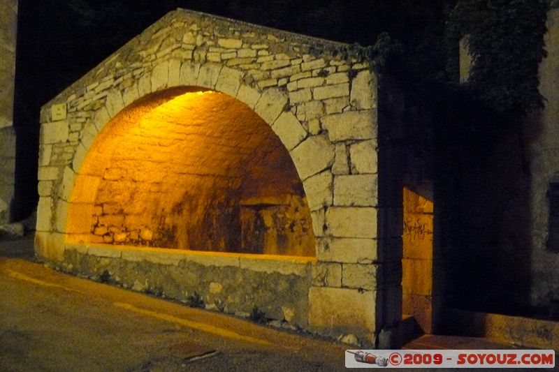 Bauduen - Le lavoir
Mots-clés: Nuit