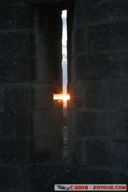 Avignon - Palais des Papes
Mots-clés: Eglise chateau patrimoine unesco sunset