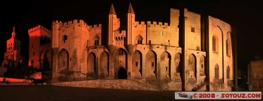 Avignon by Night - Palais des Papes - panorama
Mots-clés: Nuit panorama Eglise chateau patrimoine unesco