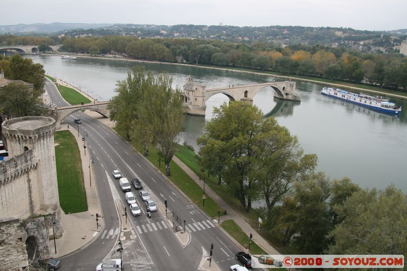 Avignon - vue sur le Pont Saint-Benezet
