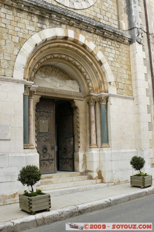 Aups - Le couvent des Ursulines
