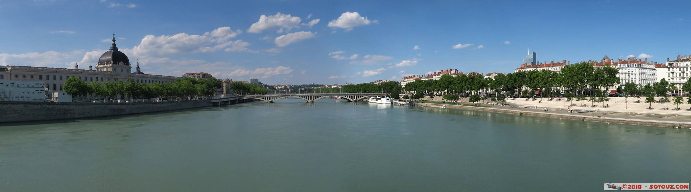Lyon - Pont de la Guillotiere - Le Rhone
Mots-clés: Auvergne-Rh&ocirc;ne-Alpes FRA France geo:lat=45.75694881 geo:lon=4.83828223 geotagged Lyon 02 Pont de la Guilloti&egrave;re Le Rhone panorama