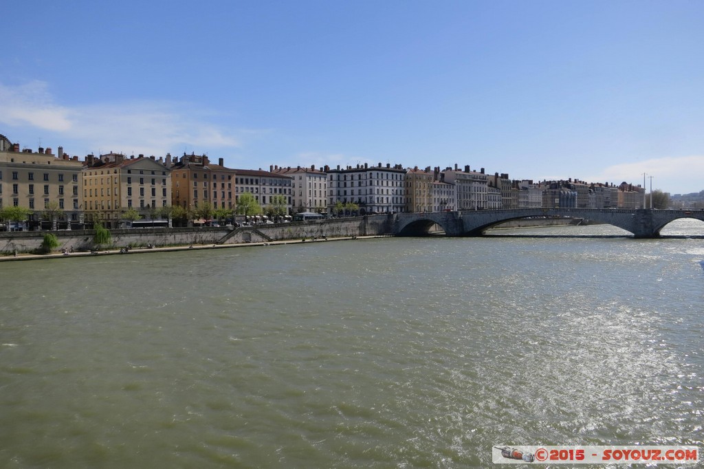 Vieux Lyon - Vue sur la Saone depuis la Passerelle du Palais de Justice
Mots-clés: FRA France geo:lat=45.76150353 geo:lon=4.83002007 geotagged Lyon 01 Lyon 05 Rh&ocirc;ne-Alpes patrimoine unesco Pont Riviere