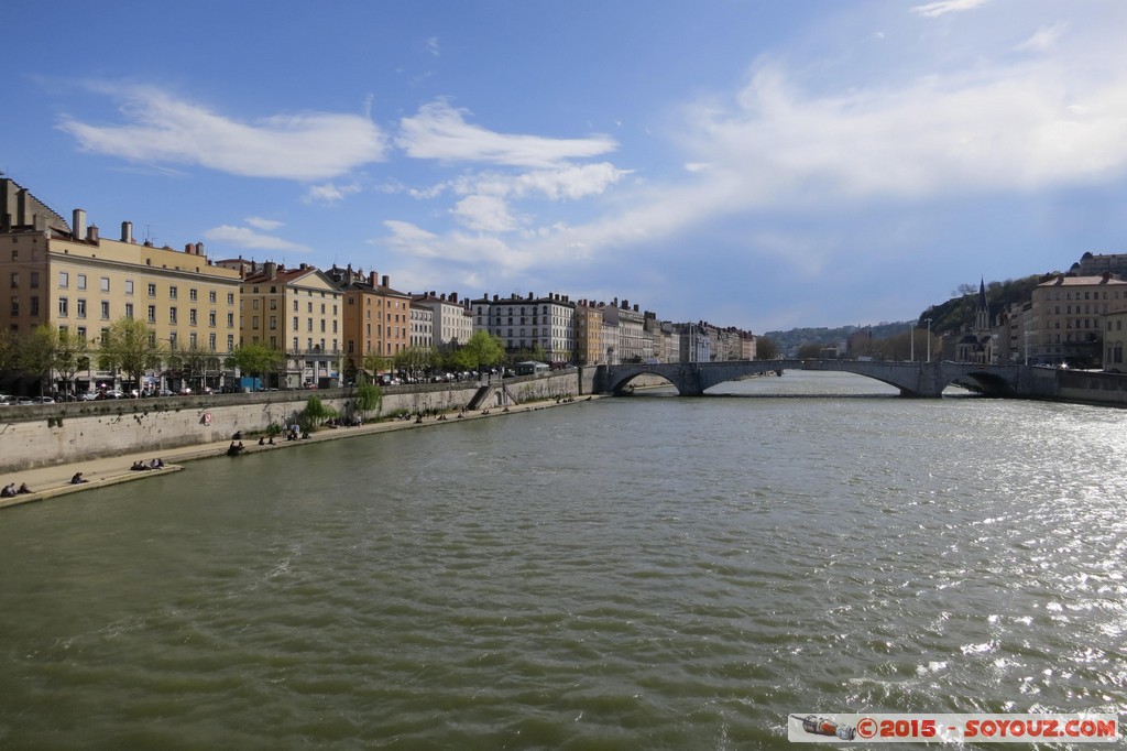 Vieux Lyon - Vue sur la Saone depuis la Passerelle du Palais de Justice
Mots-clés: FRA France geo:lat=45.76154469 geo:lon=4.82985914 geotagged Lyon 01 Rh&ocirc;ne-Alpes patrimoine unesco Pont Riviere