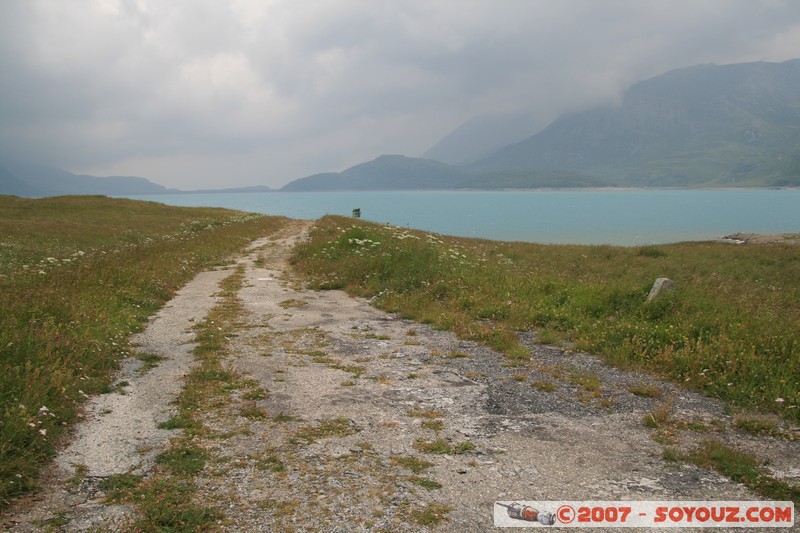 Lac du Mont-Cenis
