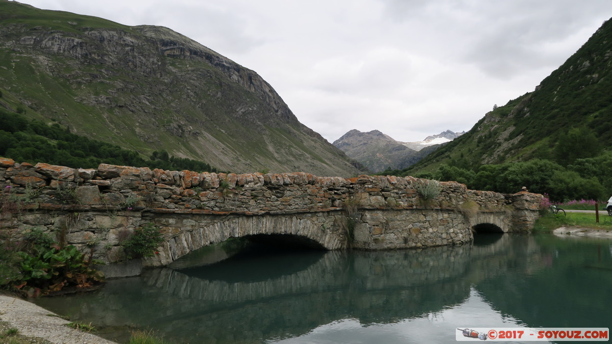 Bonneval-sur-Arc - Le Vieux Pont
Mots-clés: Auvergne-Rh&ocirc;ne-Alpes Bonneval-sur-Arc FRA France geo:lat=45.37094039 geo:lon=7.04703480 geotagged Haute Maurienne Pont