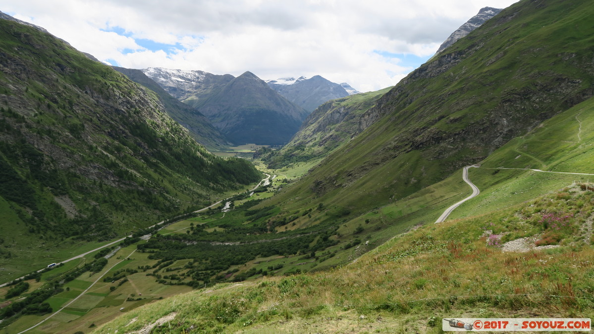 Col de l'Iseran - Vue sur la Maurienne
Mots-clés: Auvergne-Rhône-Alpes Bonneval-sur-Arc FRA France geo:lat=45.37349920 geo:lon=7.03677267 geotagged Haute Maurienne Col de l'Iseran Montagne