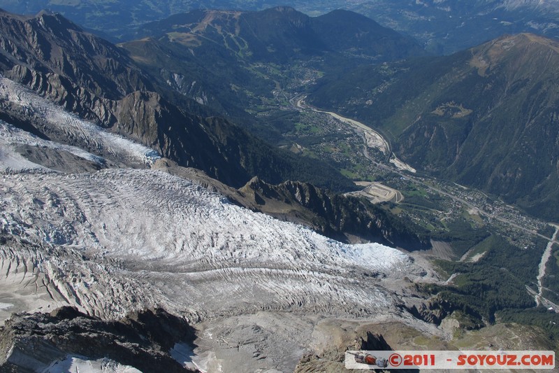 Téléphérique de l'aiguille du Midi
Mots-clés: Chamonix-Mont-Blanc FRA France geo:lat=45.87833495 geo:lon=6.88782692 geotagged Les Bossons RhÃ´ne-Alpes Neige Montagne glacier