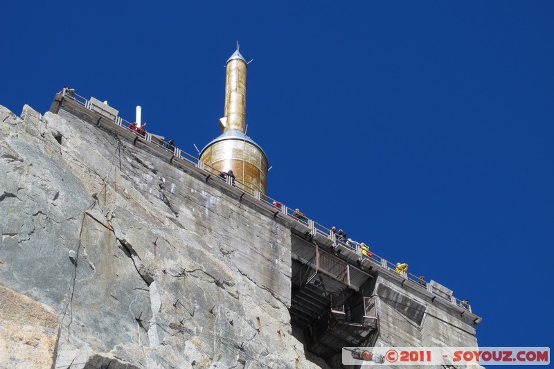 Téléphérique de l'aiguille du Midi
Mots-clés: Chamonix-Mont-Blanc FRA France geo:lat=45.87833495 geo:lon=6.88782692 geotagged Les Bossons RhÃ´ne-Alpes Telecabine