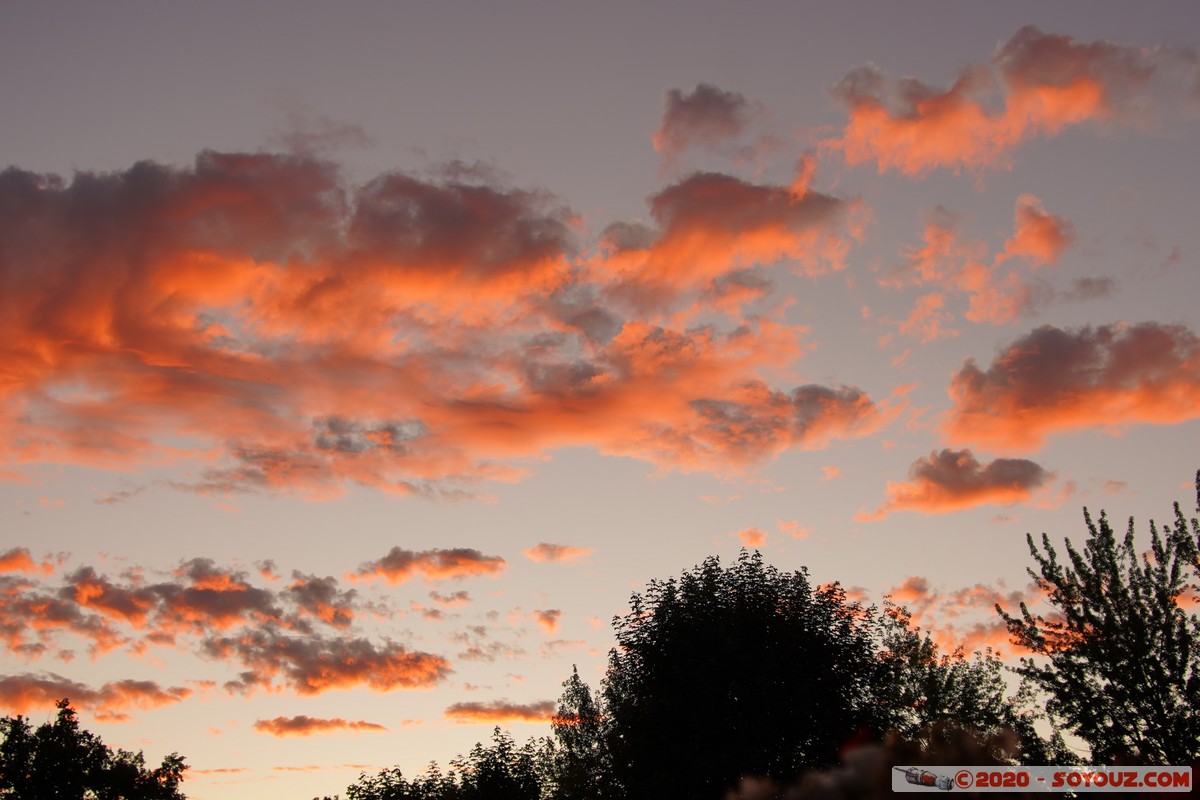 Annecy-le-Vieux - Coucher de Soleil
Mots-clés: Annecy-le-Vieux Auvergne-Rhône-Alpes FRA France geo:lat=45.91519147 geo:lon=6.14438637 geotagged sunset Lumiere