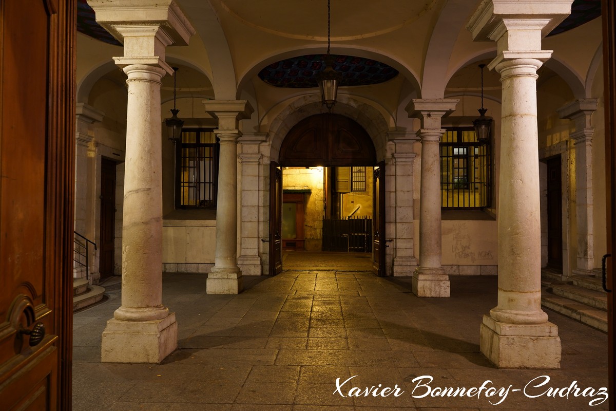 Vieille Ville Annecy by Night - 10 Rue Jean-Jacques Rousseau
Mots-clés: Annecy Auvergne-Rh&ocirc;ne-Alpes FRA France geo:lat=45.89930367 geo:lon=6.12488061 geotagged Vieille Ville Nuit 10 Rue Jean-Jacques Rousseau