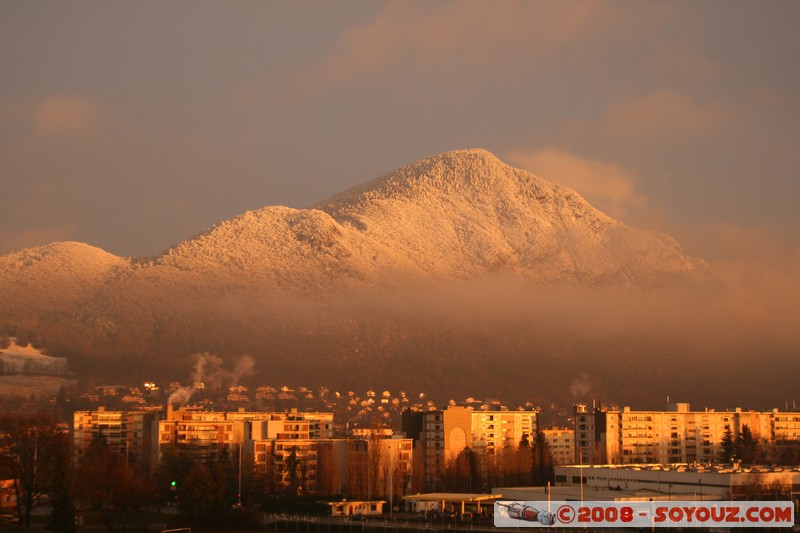 Monts Rampignon, Rampon et Veyrier sous la neige
Mots-clés: Neige sunset
