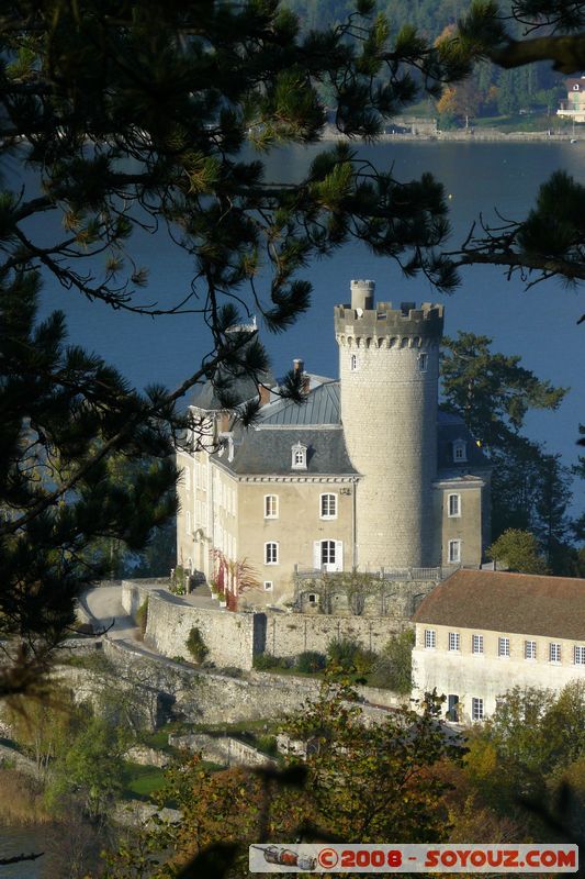 Duingt - Sentier de l'oratoire - Chateau de Ruphy
Mots-clés: chateau