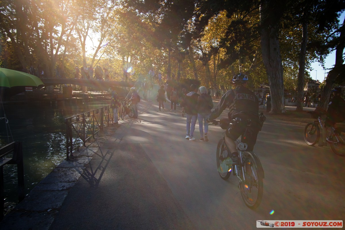 Annecy - Pont des Amours
Mots-clés: Pont des Amours