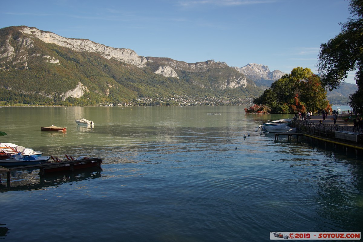 Annecy - Pont des Amours
Mots-clés: Pont des Amours Lac Mont Veyrier pedalo
