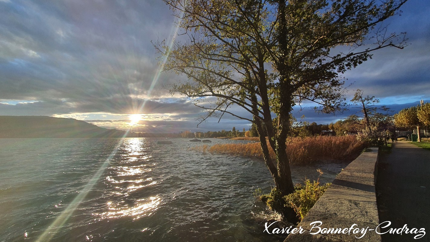 Annecy-le-Vieux - Albigny
Mots-clés: Albigny Annecy-le-Vieux Auvergne-Rh&ocirc;ne-Alpes FRA France geo:lat=45.90536798 geo:lon=6.15766190 geotagged Lac Lac d'Annecy Lumiere