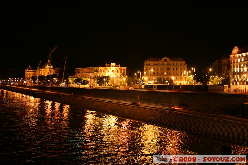 Budapest by night - Danube river
Mots-clés: Nuit Danube Riviere