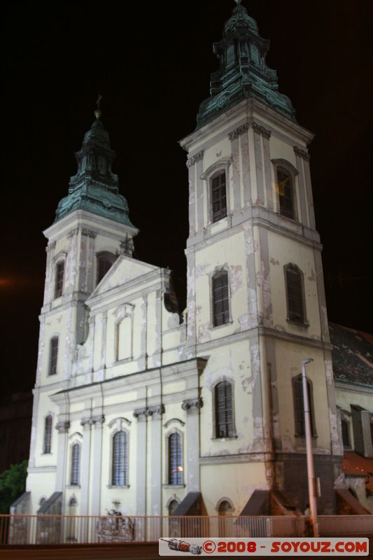 Budapest by night - Belvarosi Plebaniatemplom
Mots-clés: Nuit Eglise