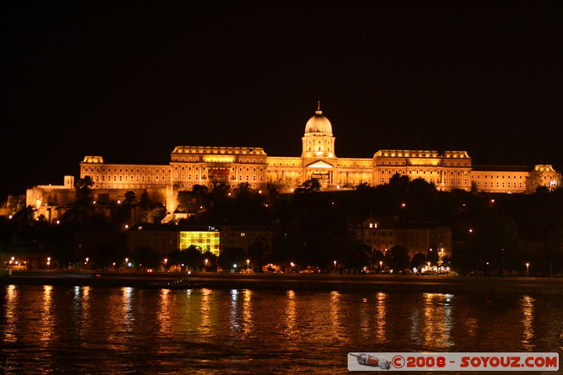 Budapest by night - Budavari Palota
