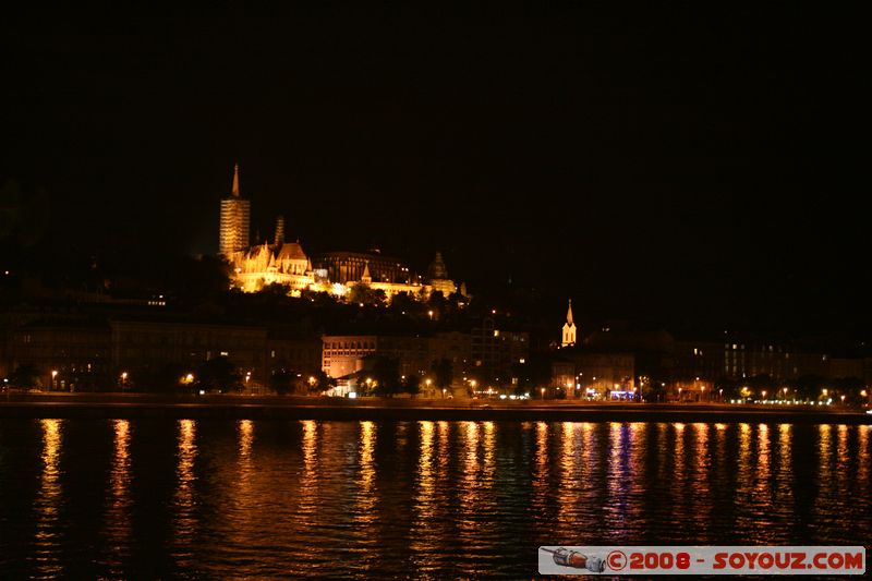 Budapest by night - Budai Var
Mots-clés: Nuit Danube Riviere