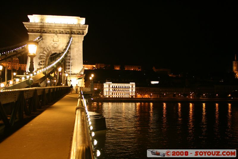 Budapest by night - Szechenyi Lanchid
Mots-clés: Nuit Danube Riviere