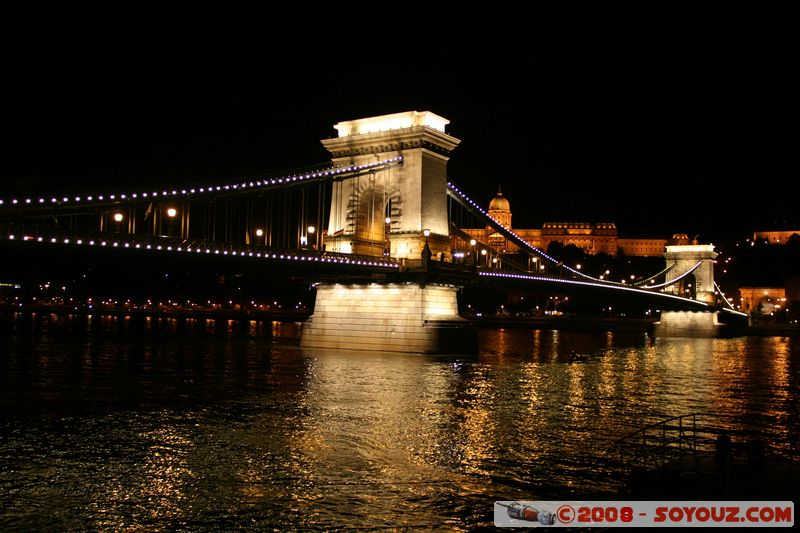 Budapest by night - Szechenyi Lanchid
Mots-clés: Nuit Danube Riviere