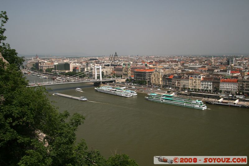 Budapest - Gellert Hill - view on Pest
Mots-clés: bateau Danube Riviere