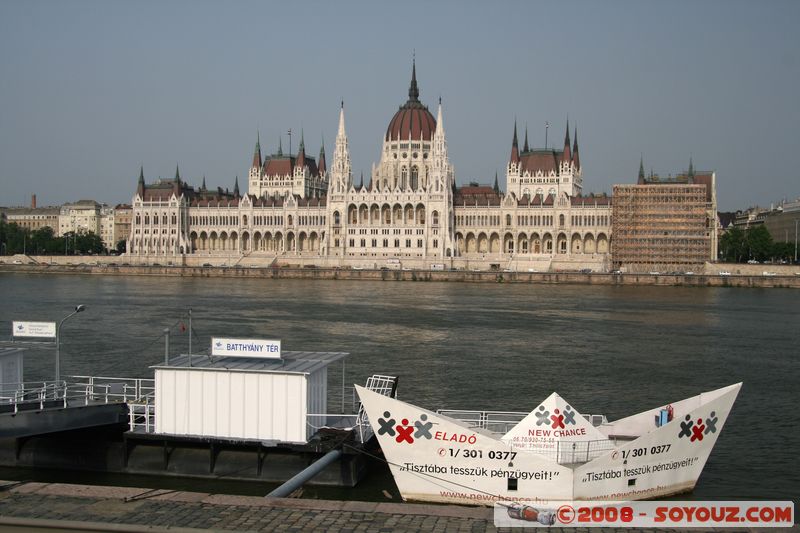 Budapest - Orszaghaz - Hungarian Parliament Building
Mots-clés: Danube Riviere Orszaghaz