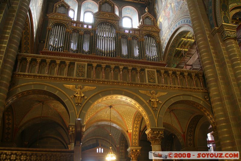 Pecs - Szent Peter Bazilika - Organ
Mots-clés: Eglise orgue musique